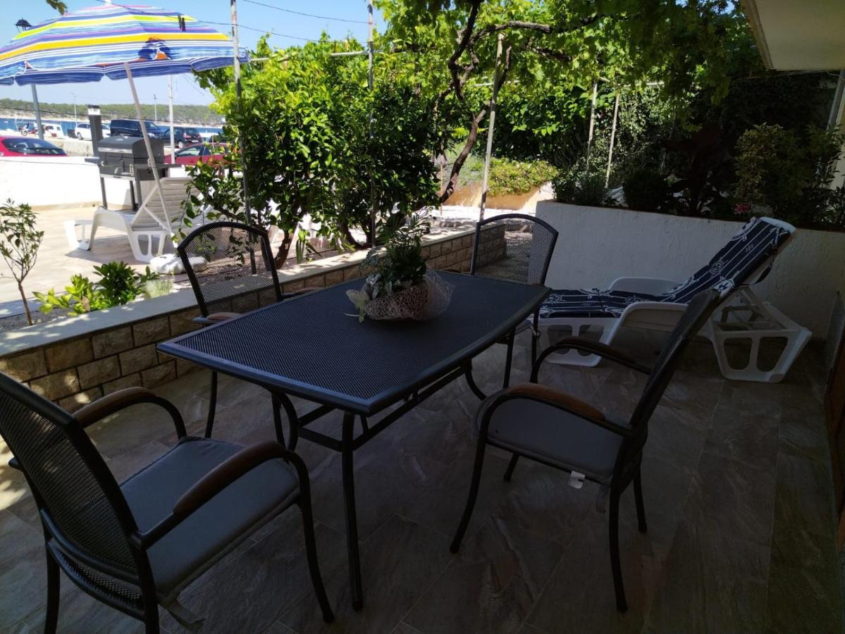 Apartmani Katarina Barbat na Rabu Εξωτερικό φωτογραφία