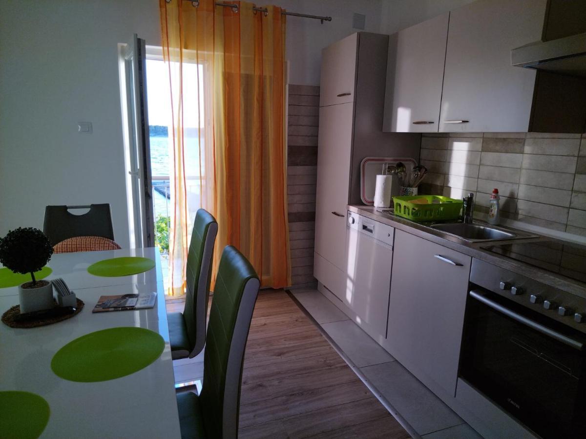 Apartmani Katarina Barbat na Rabu Εξωτερικό φωτογραφία
